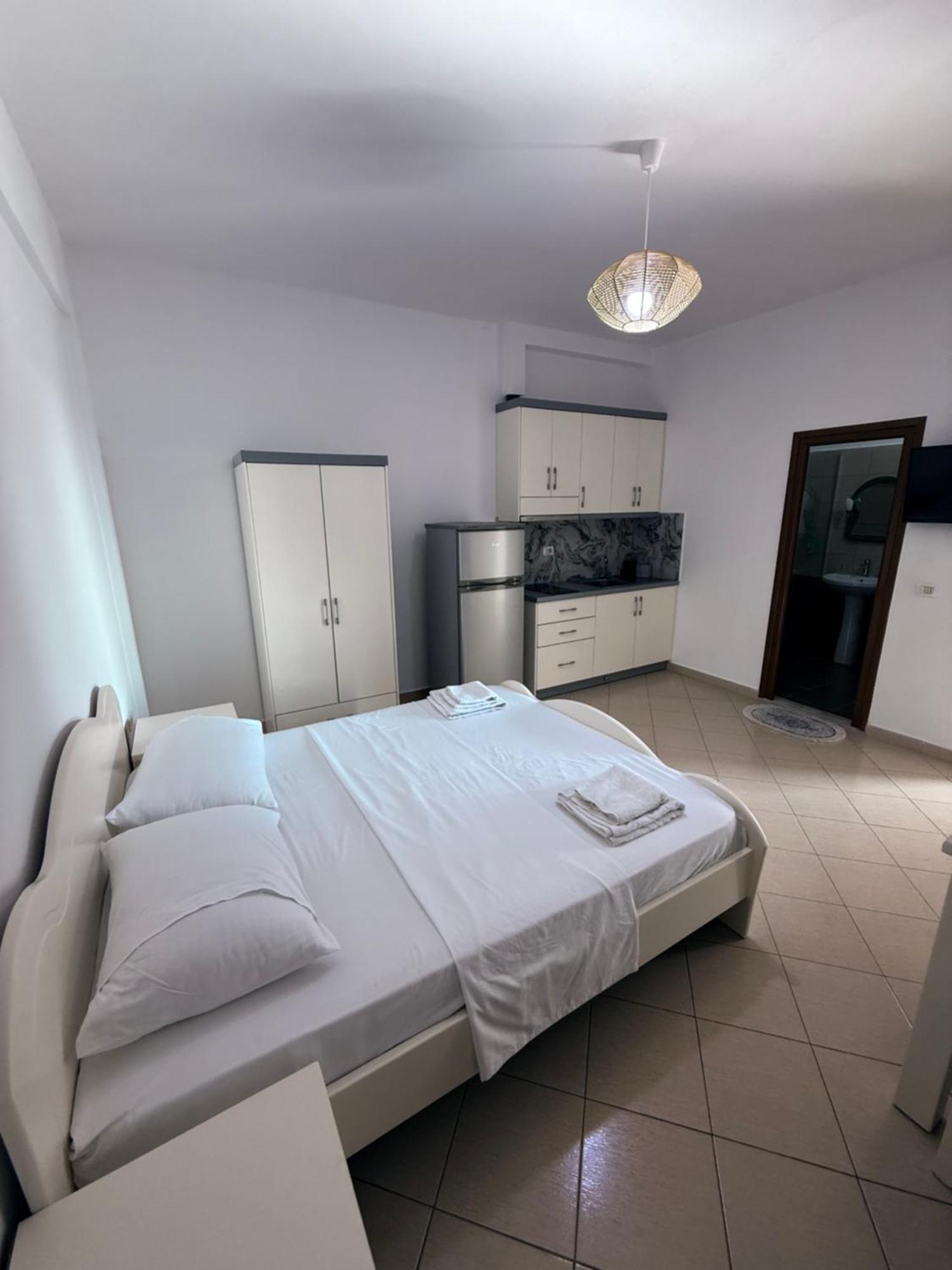 סרנדה Amar Apartments מראה חיצוני תמונה