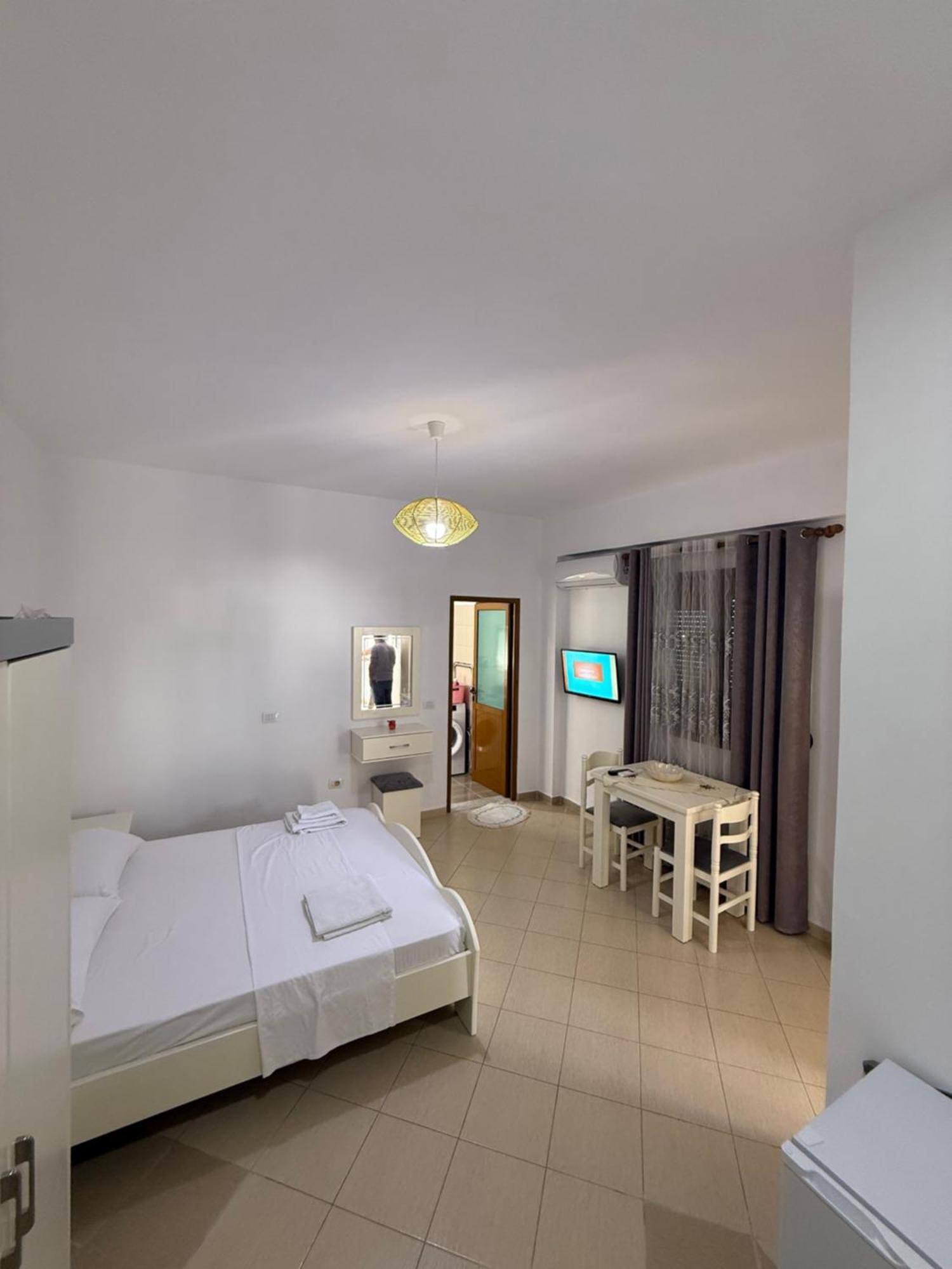 סרנדה Amar Apartments מראה חיצוני תמונה