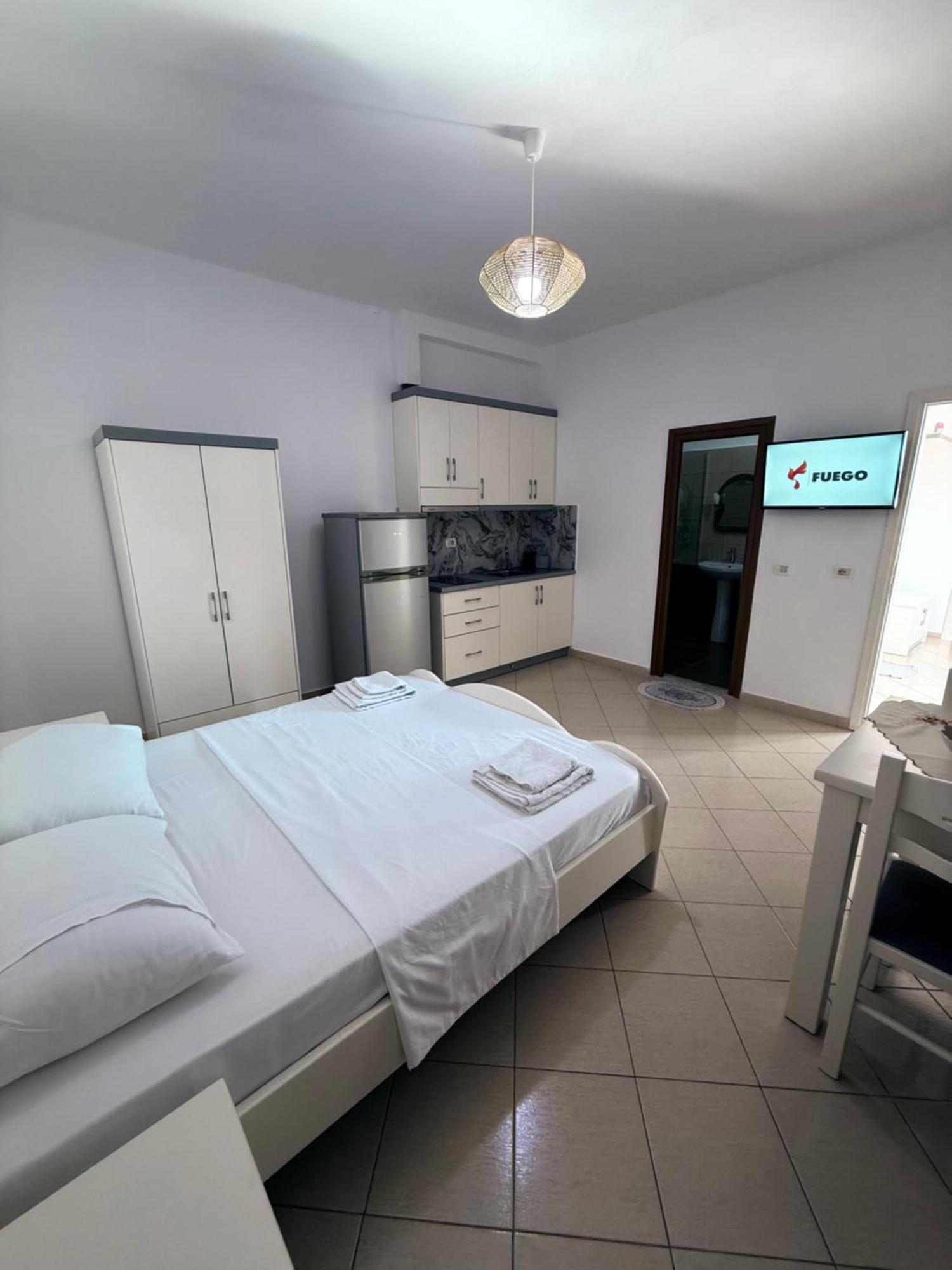סרנדה Amar Apartments מראה חיצוני תמונה
